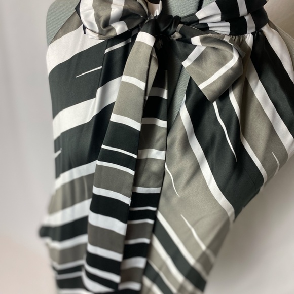 Banana Republic bias stripe high neck tank with tie. - Picture 2 of 10